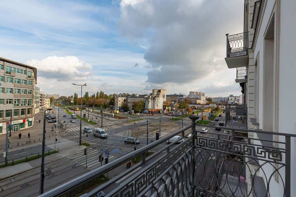 View from the apartment of the surrounding area. 