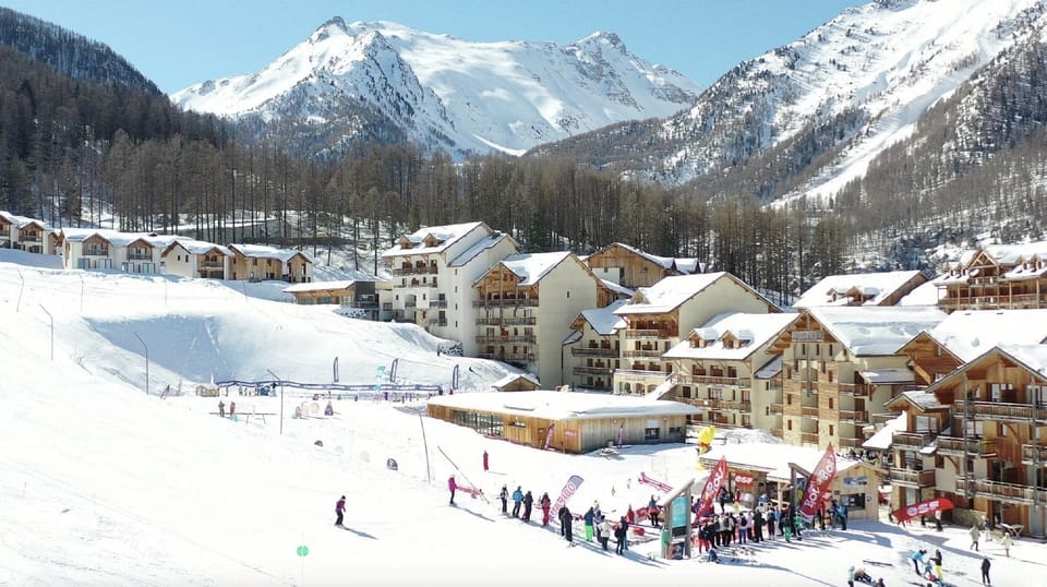 Experience the picturesque atmosphere at this amazing property.