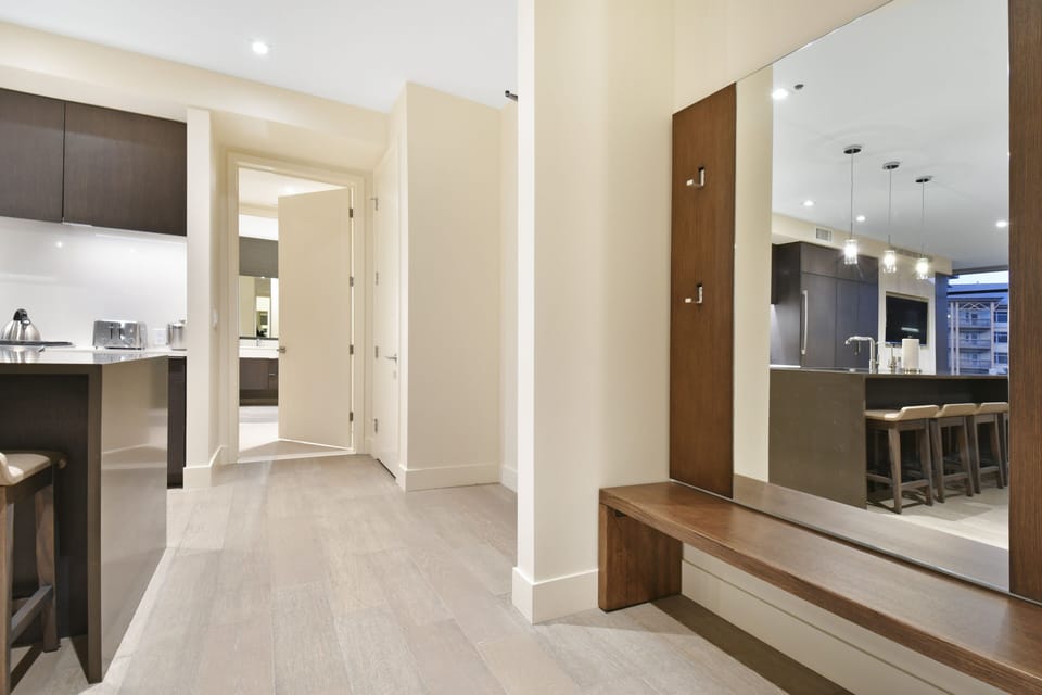 Flooring, Floor, Hardwood, Furniture, Indoors
