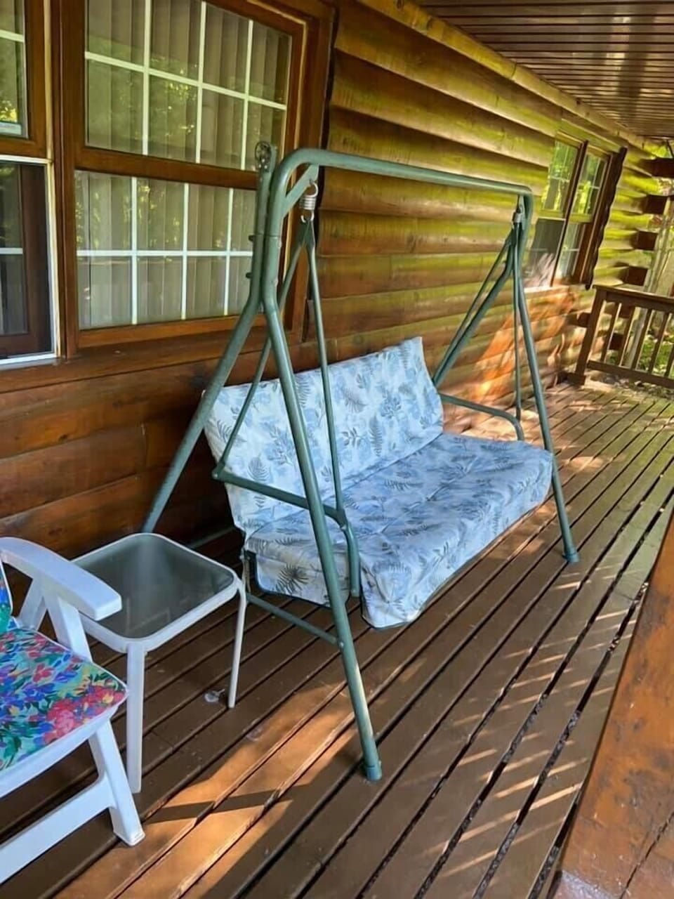 Swing on covered deck
