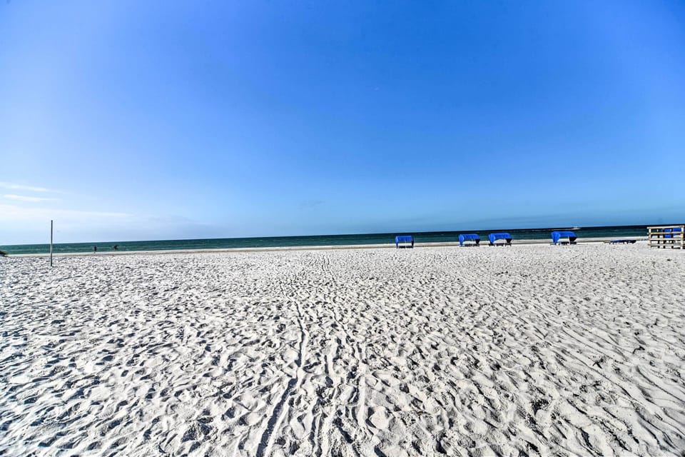 Indian Shores Vacation Rental Condo | 3BR | 2BA | Shared Beach Access