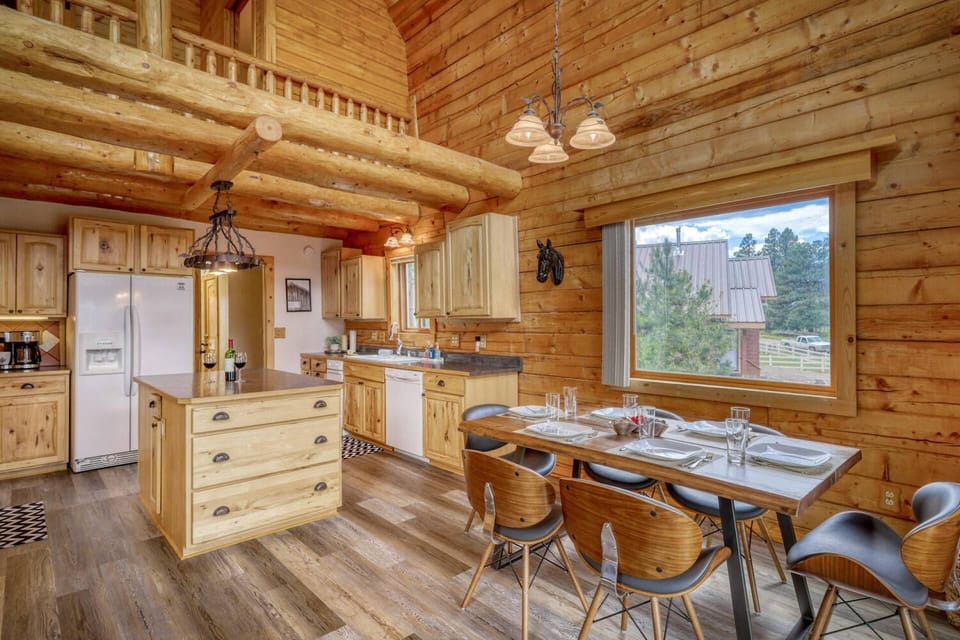 Plenty of dining space.