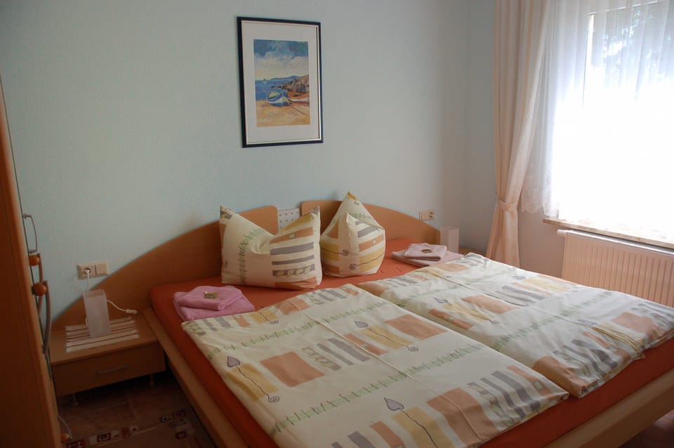 Ferienwohnung I - Poeler Immenhof Apartment in Mecklenburg-Vorpommern, Germany