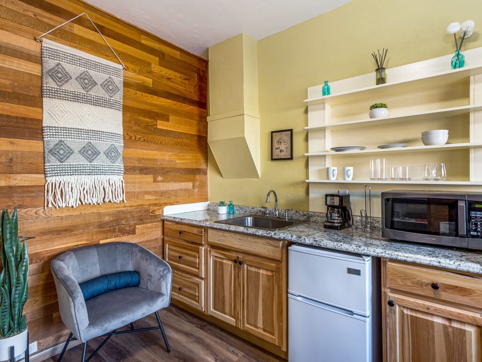 Kitchenette