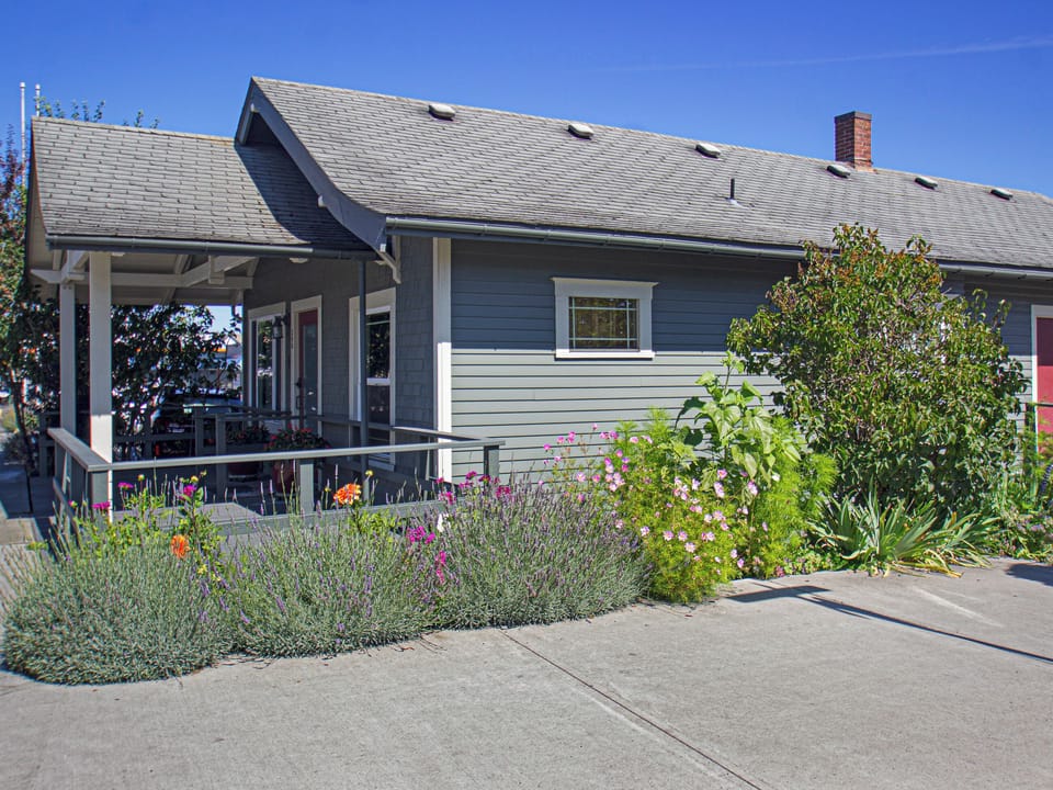Cozy Corner Suite building (unit #3 is on the back side of the building).