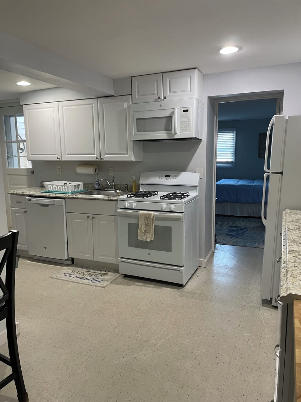 Downstairs full kitchen