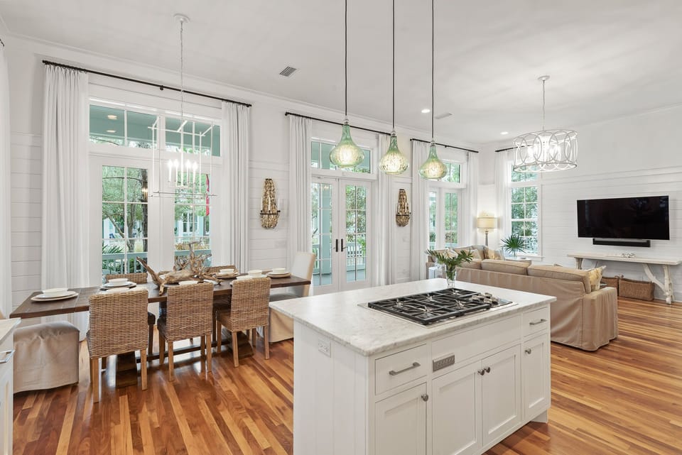 First Floor: Kitchen