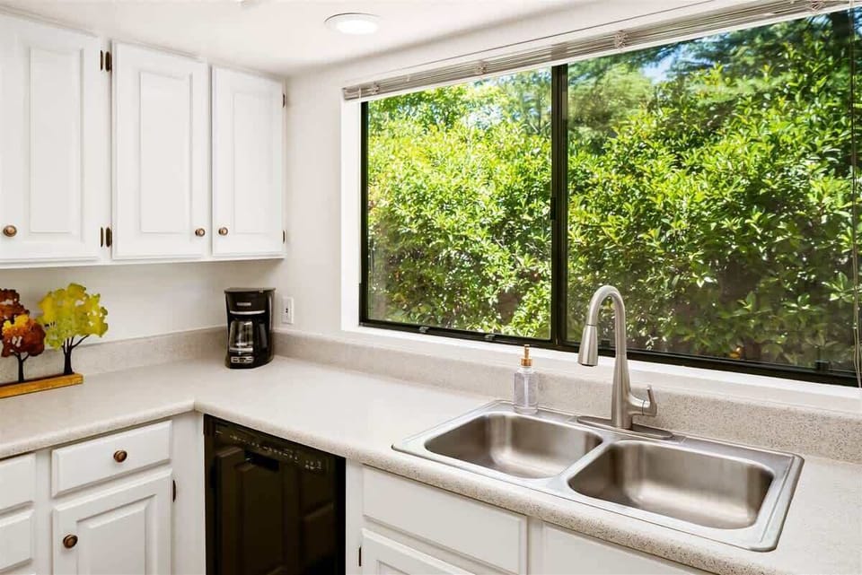 And scenic views for washing dishes