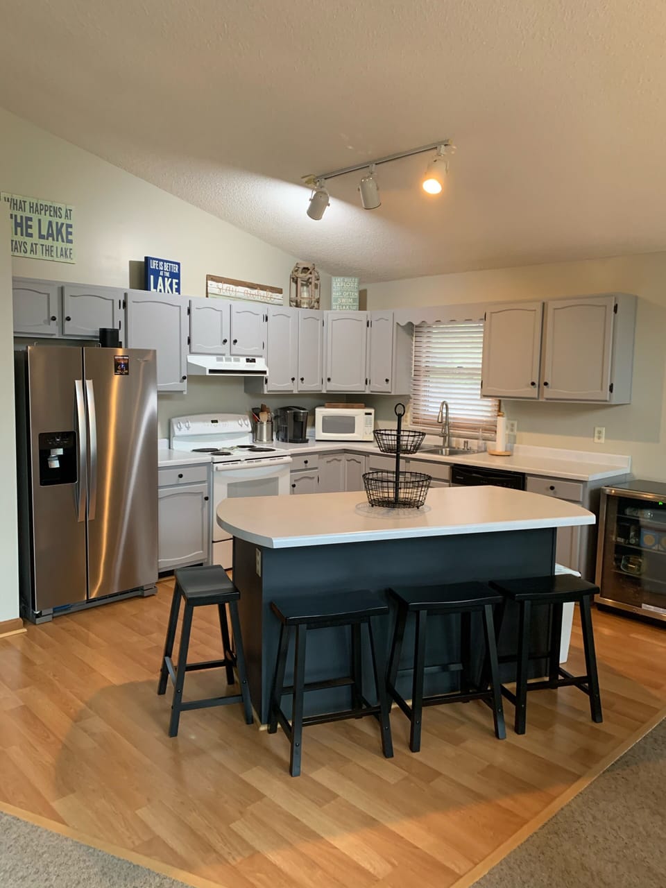 Upstairs kitchen 