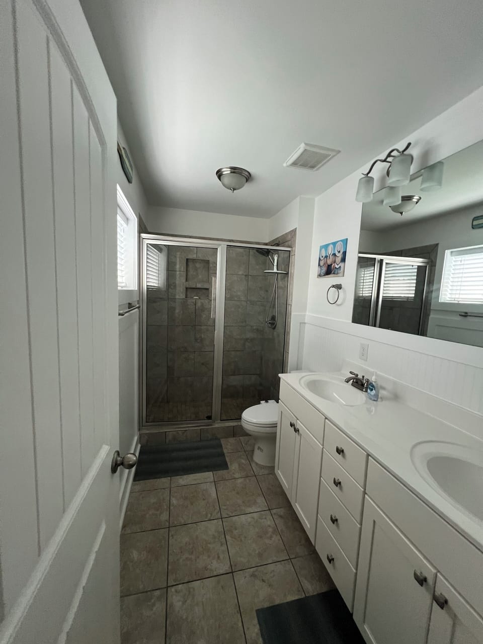 Master bathroom on main level!
