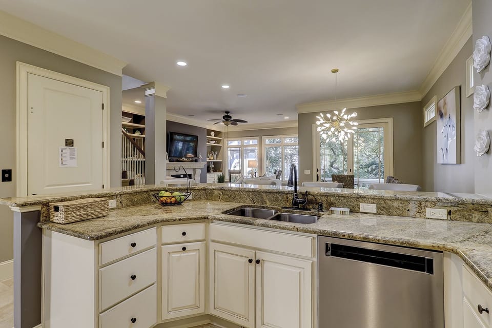 28 Corine Lane | Kitchen - 28 Corine Lane | Kitchen