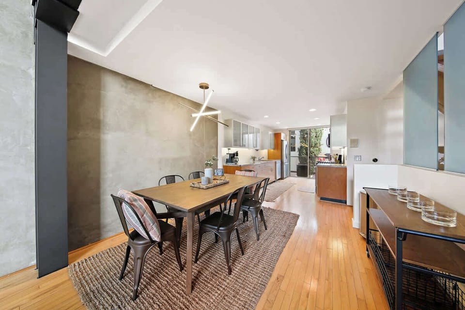 Elegant Dining Experience