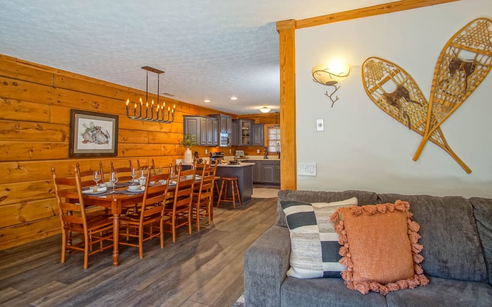 The view of the open concept living space on the 2nd level.