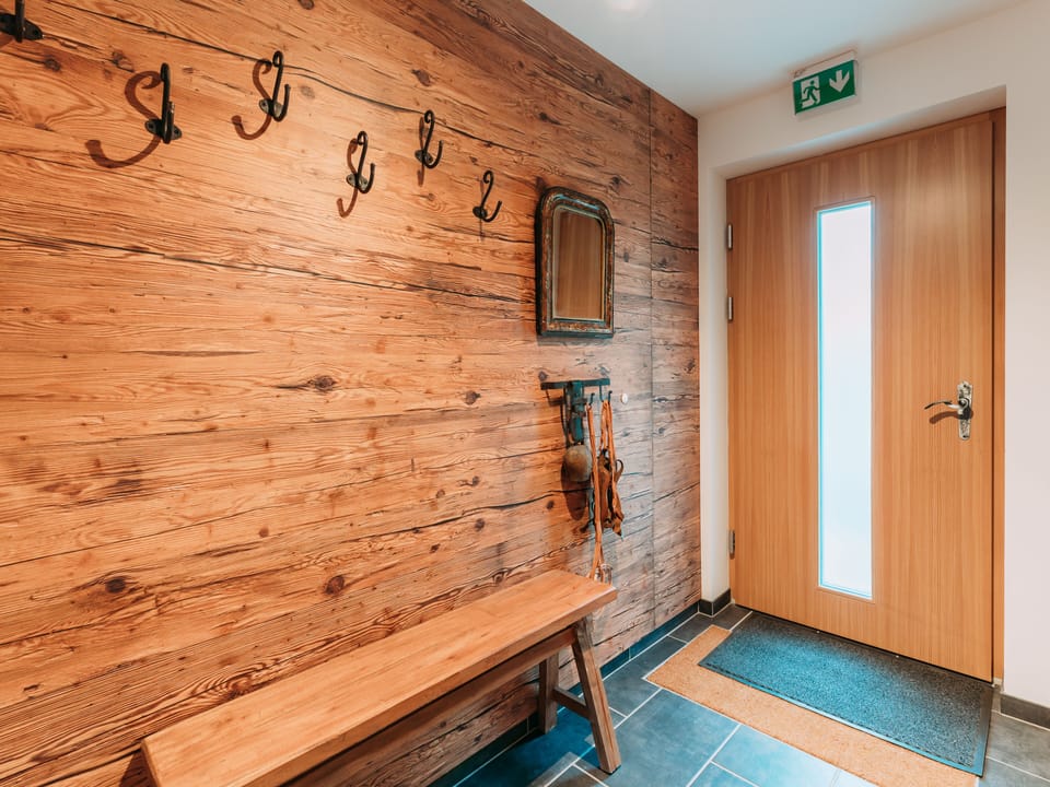 Entrance / Reception