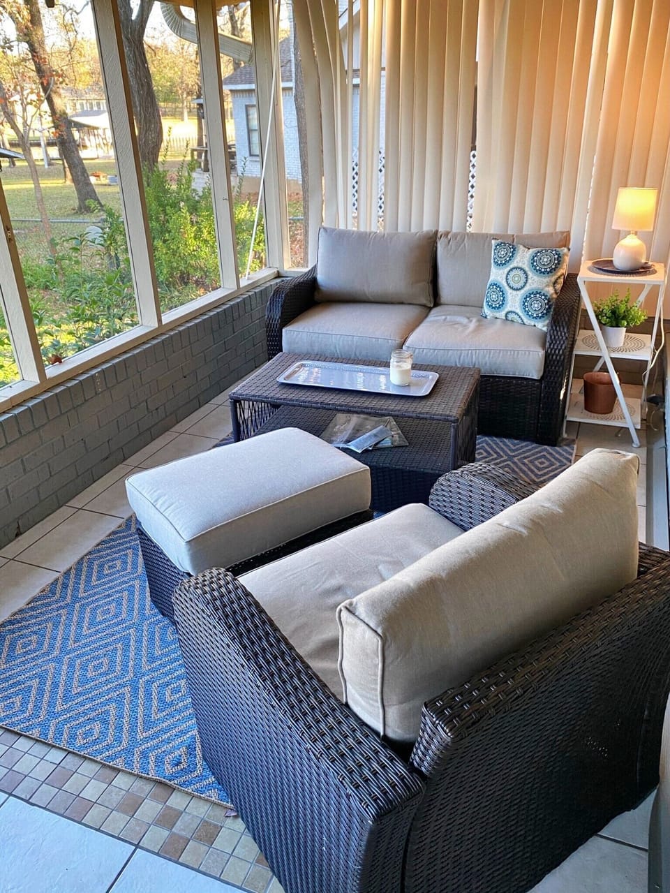 Screened-in porch - throw blankets provided for early morning coffee sipping!
