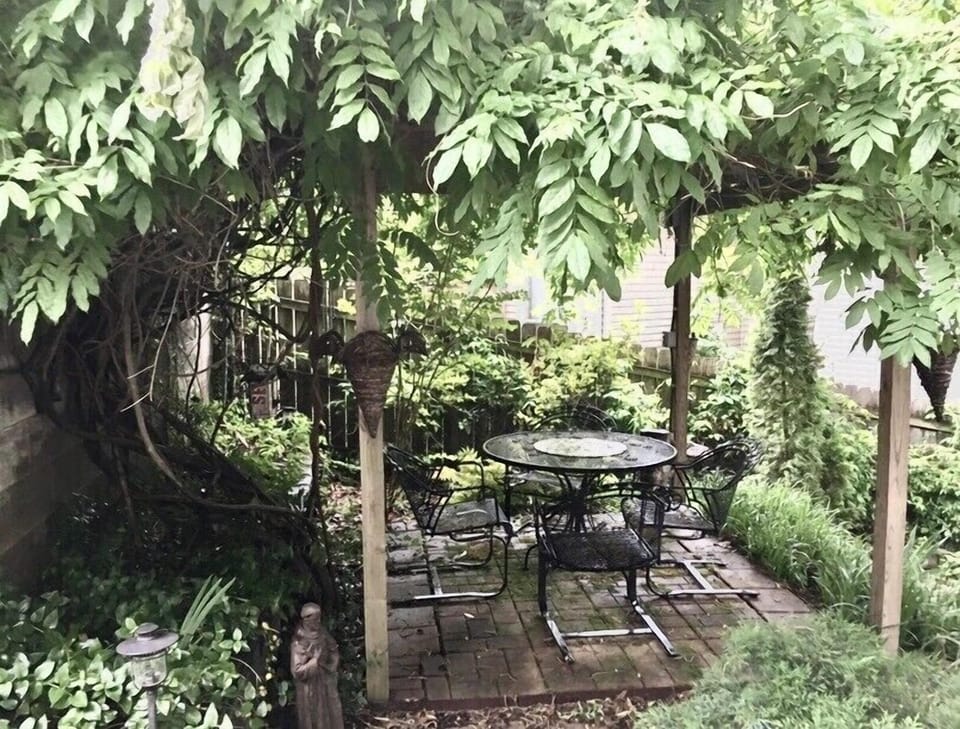 Wisteria Covered Pergola with Seating