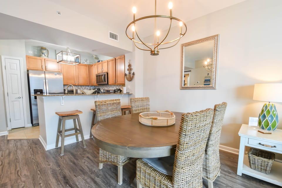 The Palms of Destin 2905 - Dining Area