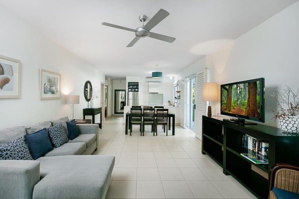 Open Plan Living & Dining (Apartment Side)
