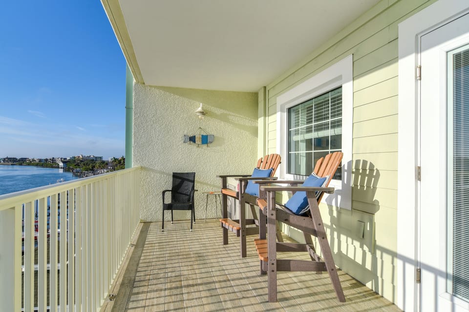 Furnished Balcony | View of Intercoastal Waterway