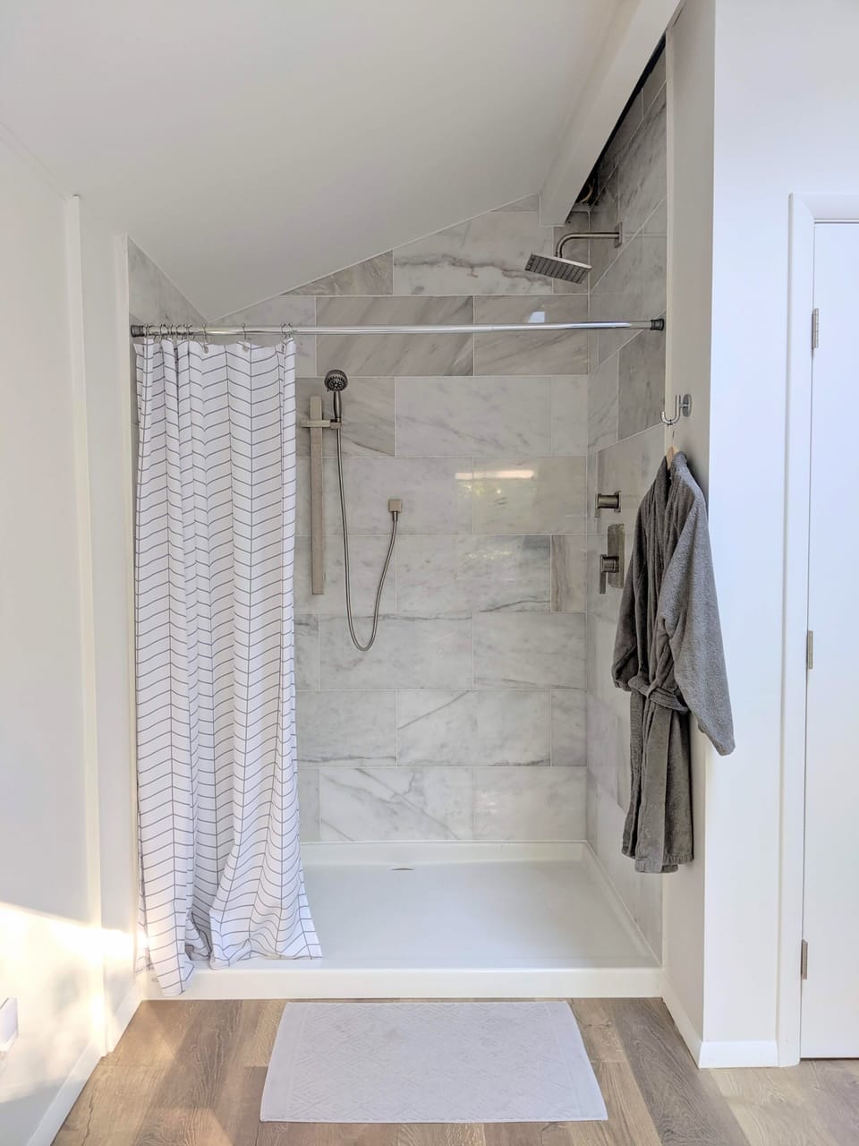 Primary shower
