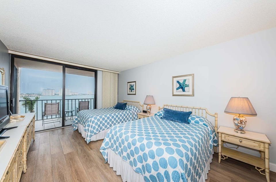 11-web-or-mls-Bedroom 1a-4
