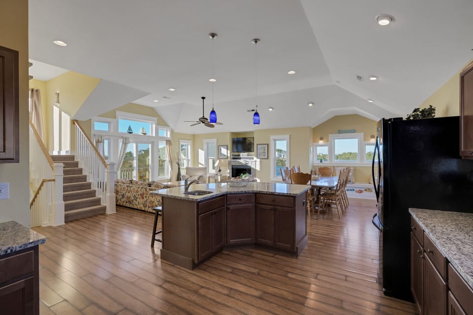 Kitchen Island - Top Level