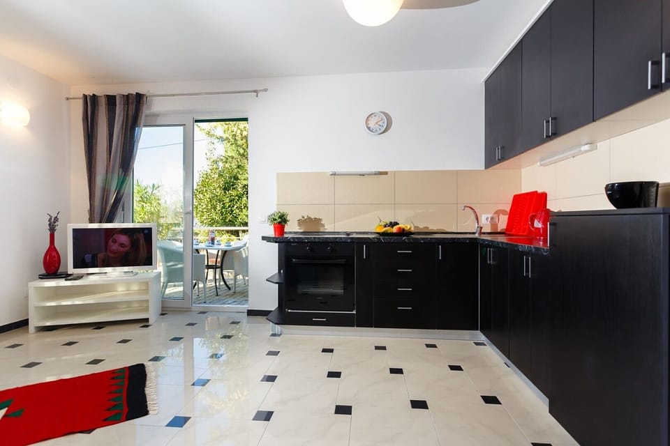 Kitchen and living room