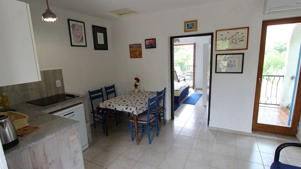 Kitchen and living room