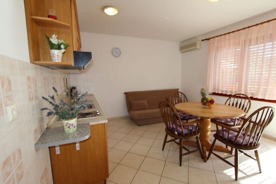 Kitchen and living room