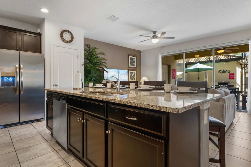 A Complete Kitchen Setup for Convenient Vacation Living
