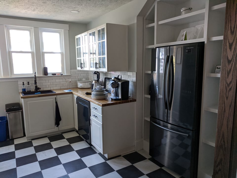 Kitchen photo 2