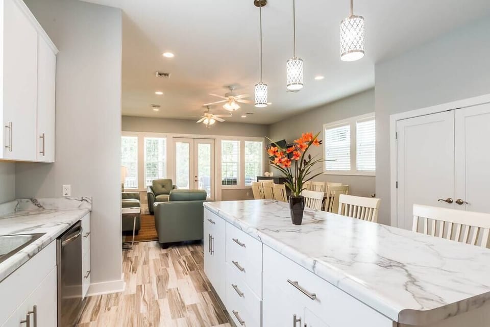 cdc7abcd-3395-4fc0-8d30-97688246b0b3