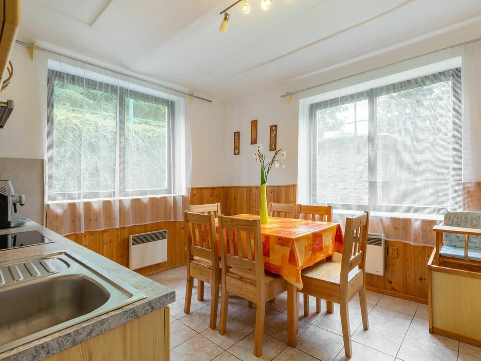 Kitchen Sink, Property, Window, Furniture, Sink, Table, Wood, Tap, Cabinetry, Interior Design