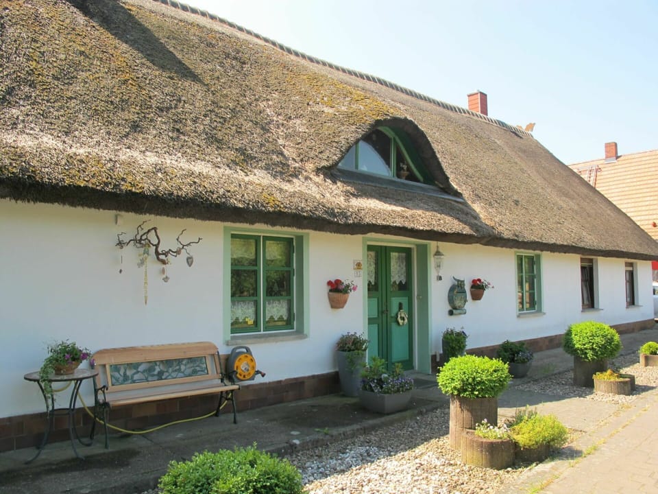 Plant, Sky, Building, Property, Window, Thatching, House, Outdoor Bench, Door, Cottage