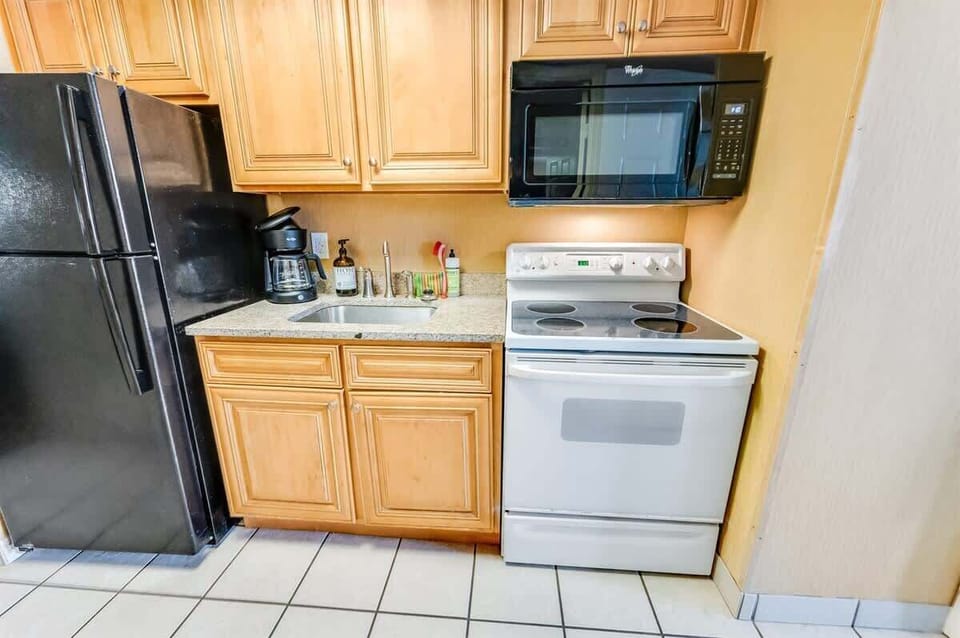 Large Kitchen Area