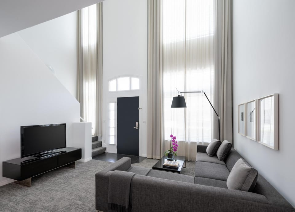 AKA Beverly Hills One Bedroom Townhome