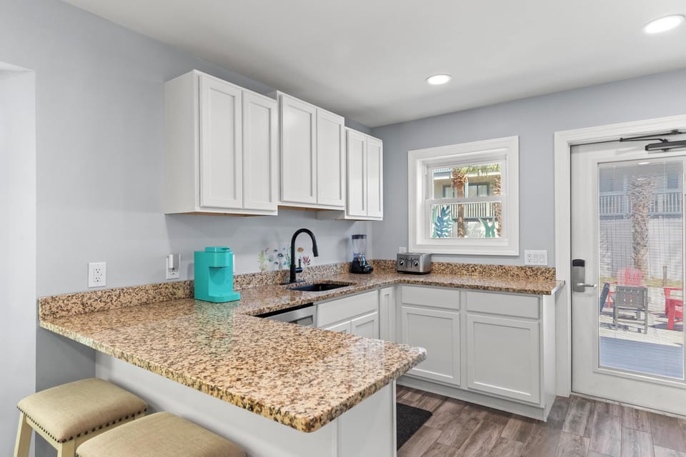 Kitchen 2 with Breakfast Bar