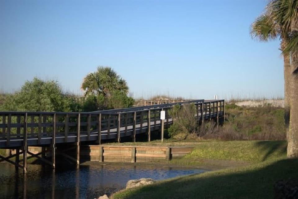 Walkway to Beach