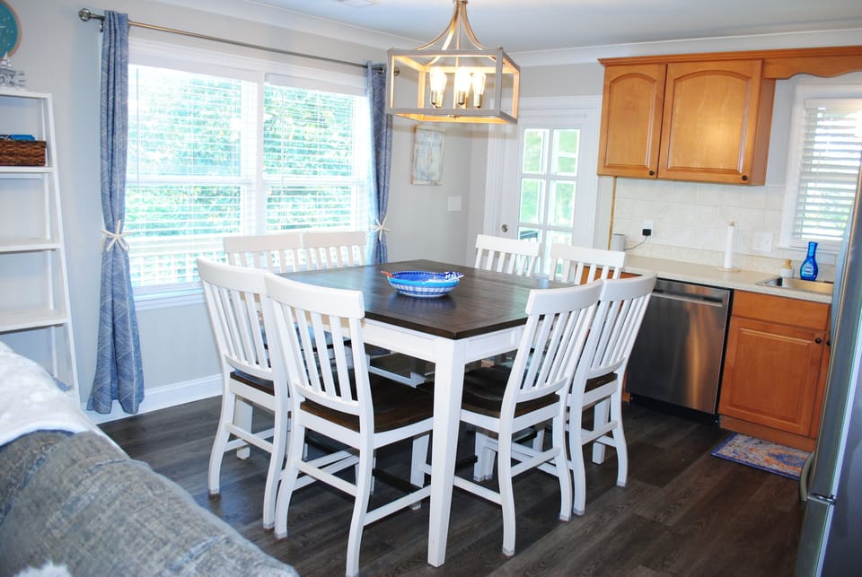 Dining Area/Kitchen