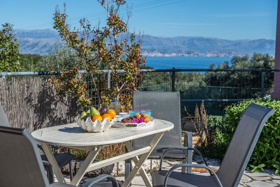 Villa Lenio Perithia Loutses by the pool