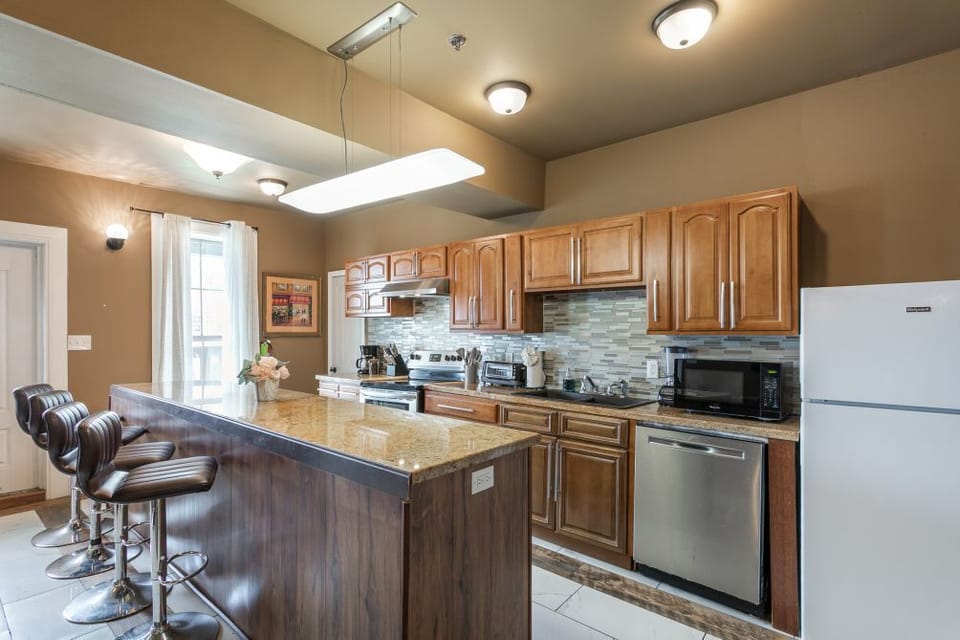 Full Kitchen
