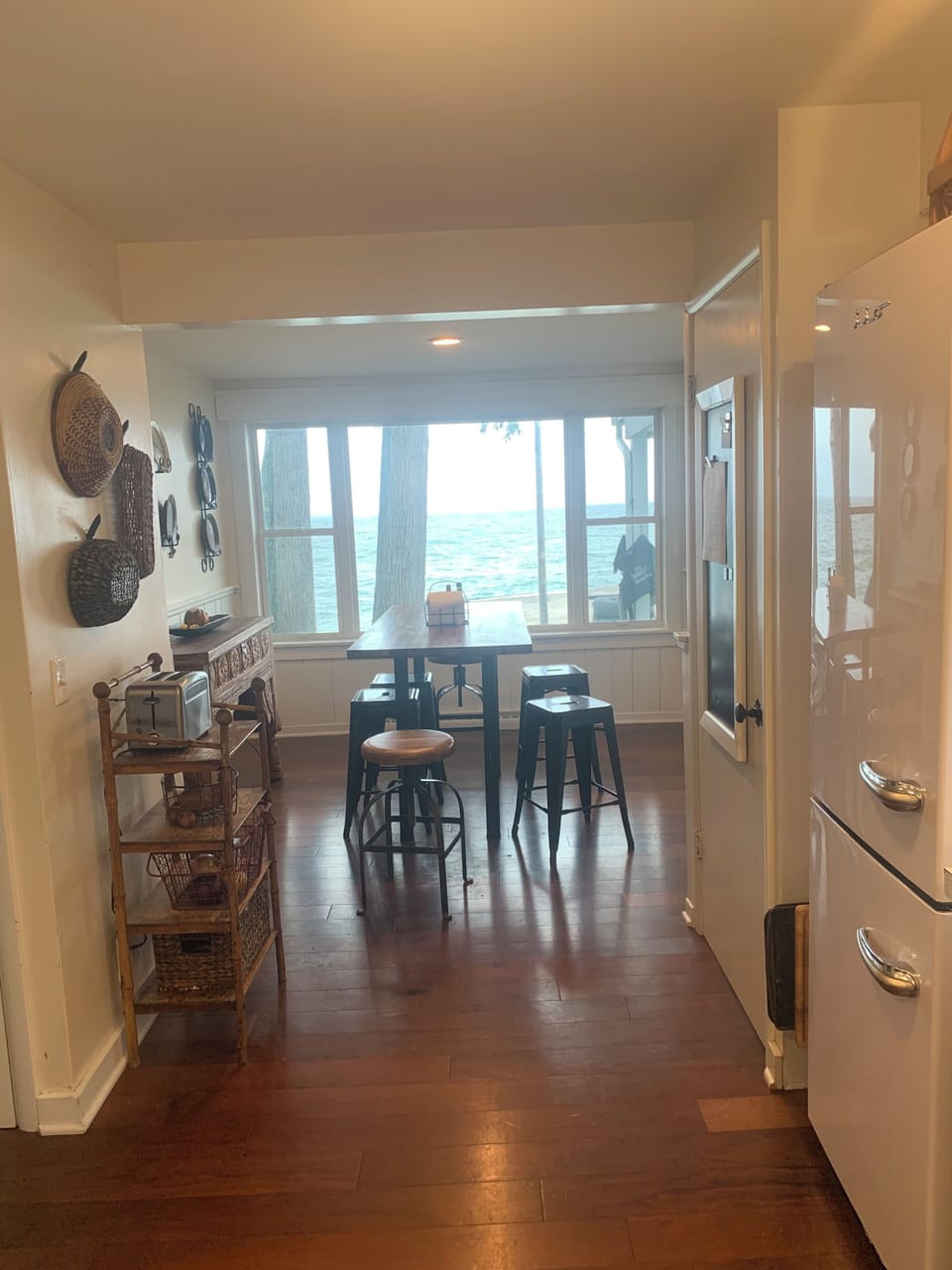 Kitchen and eat in bar area. 
