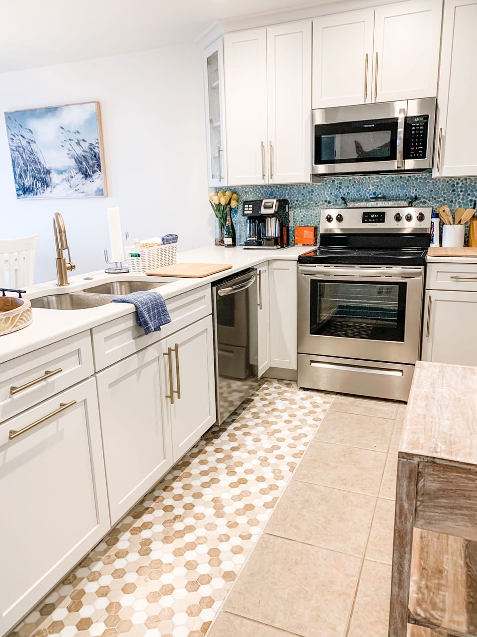 Plenty of space for all of your cooking needs!