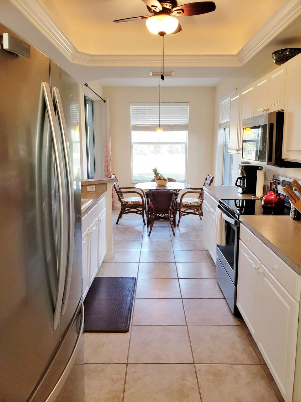 Kitchen and Cafe