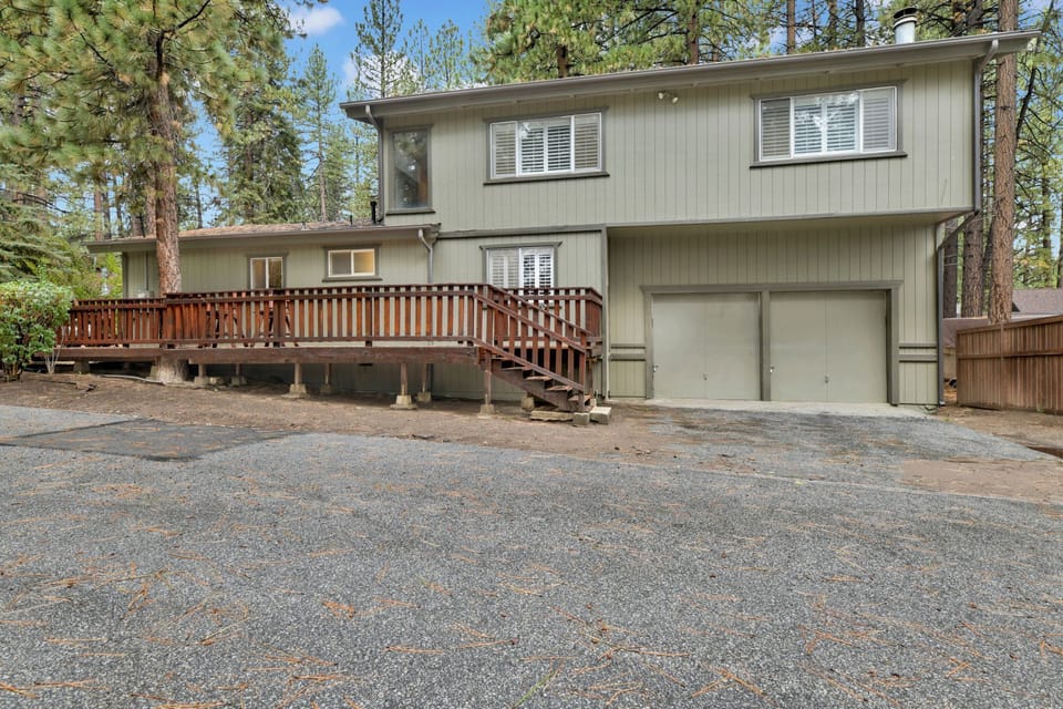 Scenic street view with easy walk to Bear Mountain Ski Resort, golf course, and zoo, offering year‑round adventure
