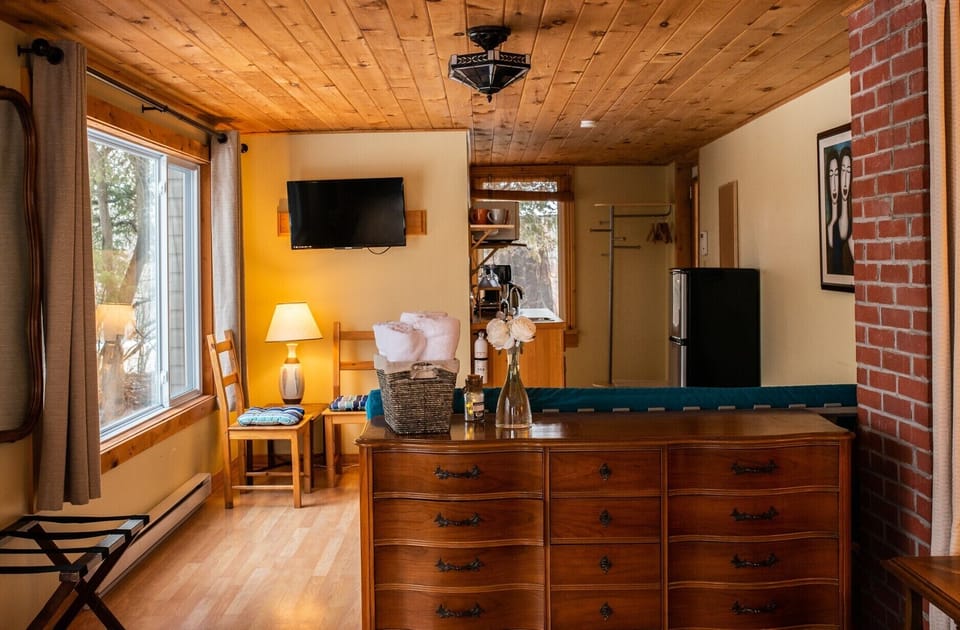 Suite Sitting Room 
