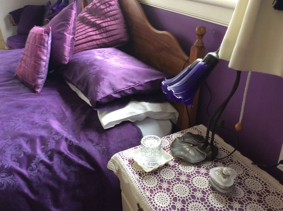 Queen bed