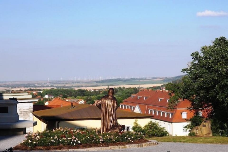 Immediate Surroundings [summer] (<1 km)