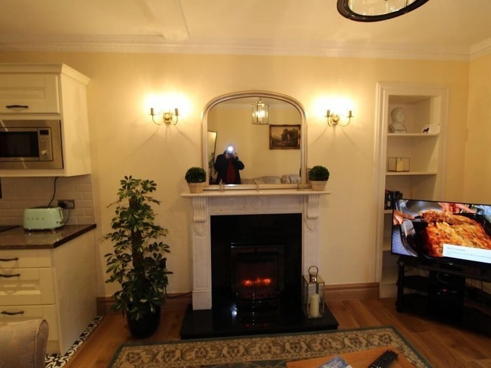 Living Room / Lounge