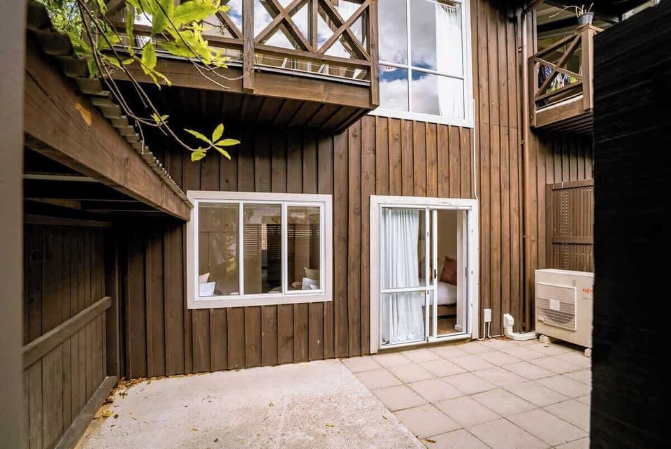Back Courtyard - Access from Bedroom 3 
